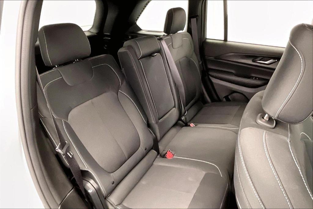 used 2024 Jeep Grand Cherokee car, priced at $31,865