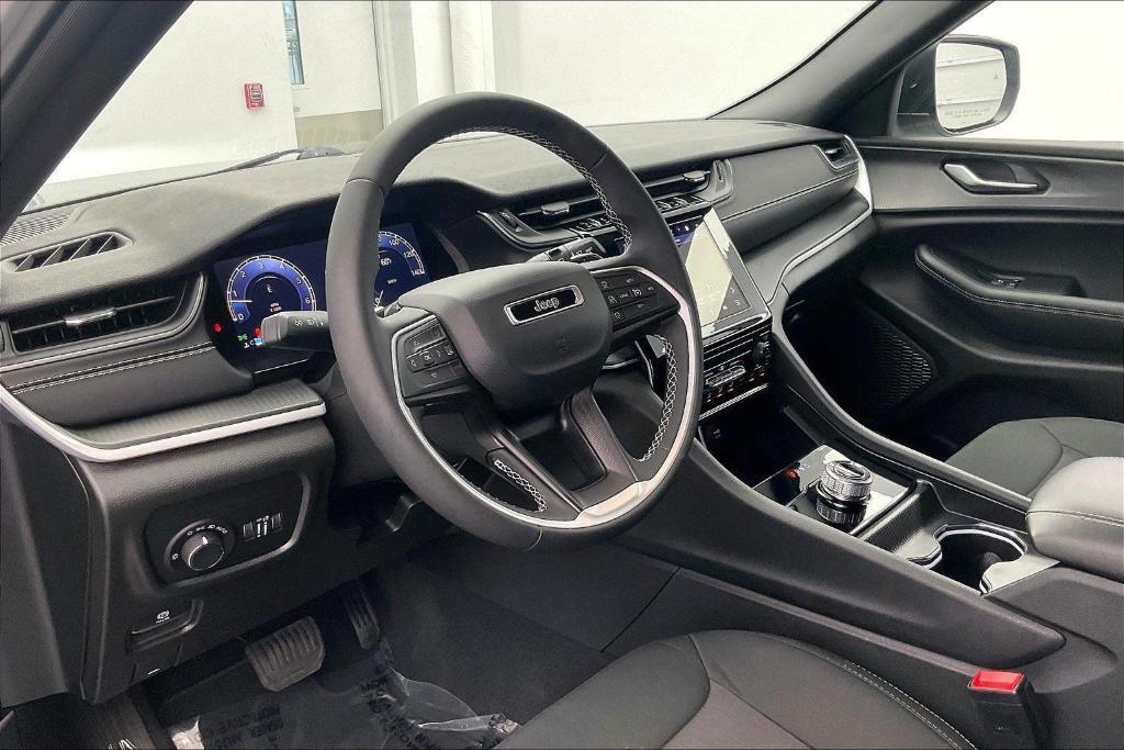 used 2024 Jeep Grand Cherokee car, priced at $31,865