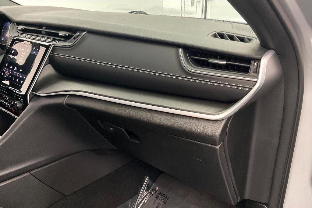used 2024 Jeep Grand Cherokee car, priced at $31,865