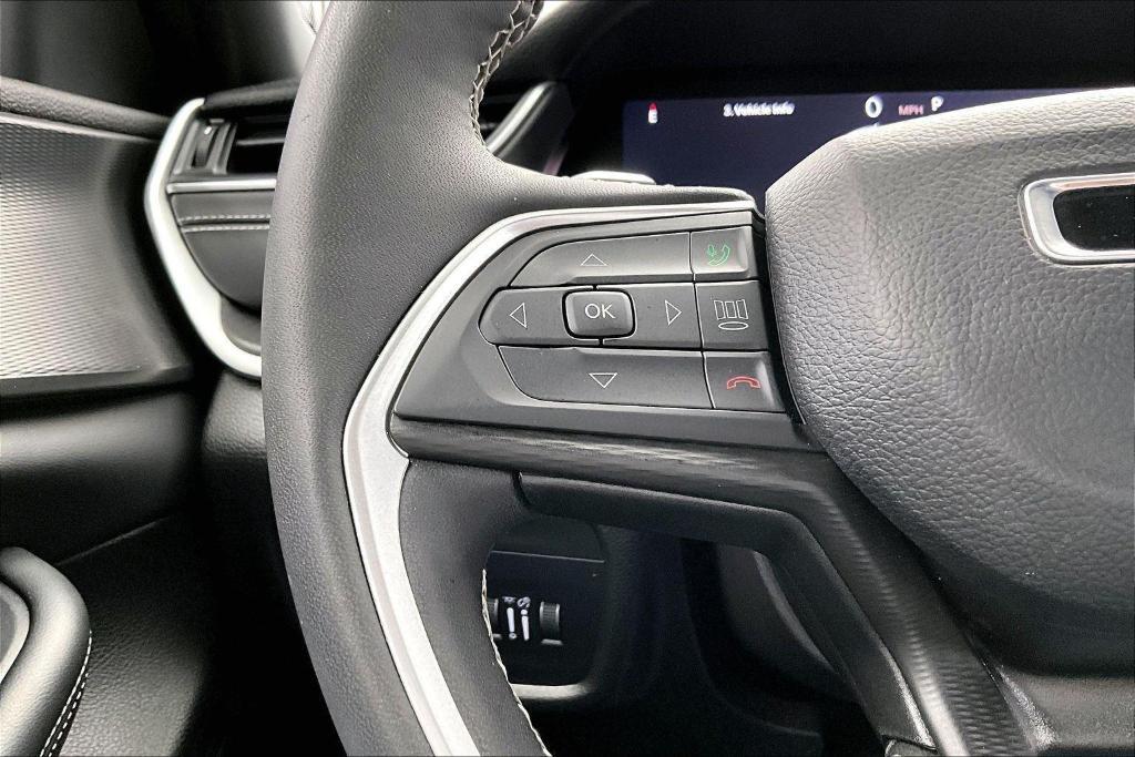 used 2024 Jeep Grand Cherokee car, priced at $38,583