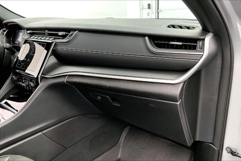 used 2024 Jeep Grand Cherokee car, priced at $38,583