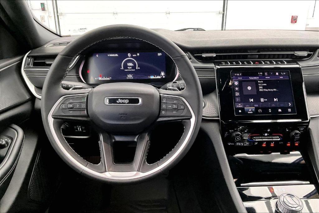 used 2024 Jeep Grand Cherokee car, priced at $33,890