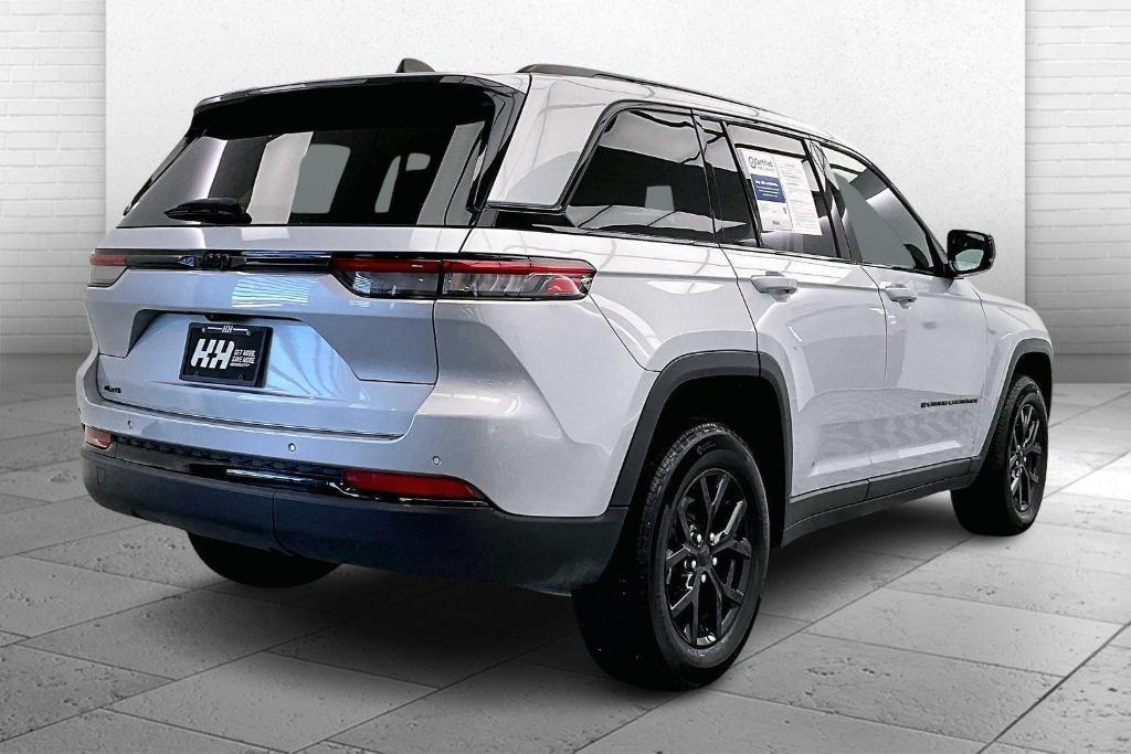 used 2024 Jeep Grand Cherokee car, priced at $33,890