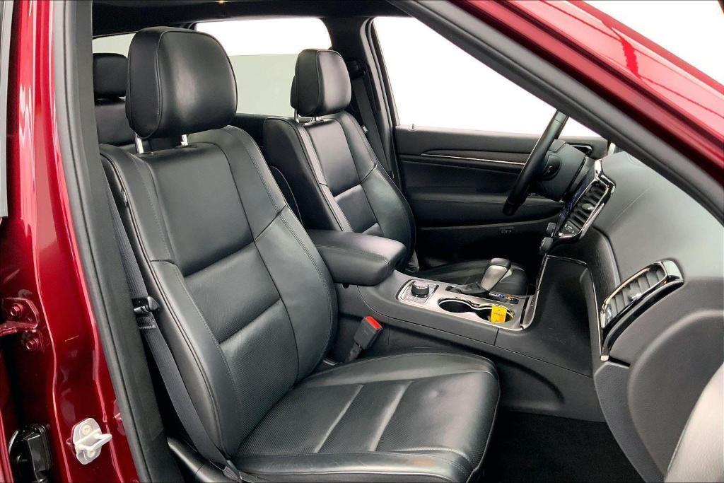 used 2021 Jeep Grand Cherokee car, priced at $30,000