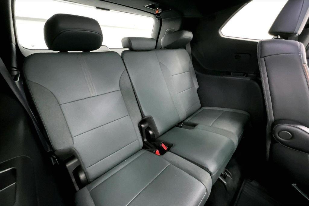 used 2024 GMC Acadia car, priced at $43,985