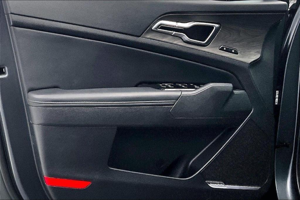 used 2023 Kia Sportage Plug-In Hybrid car, priced at $32,000