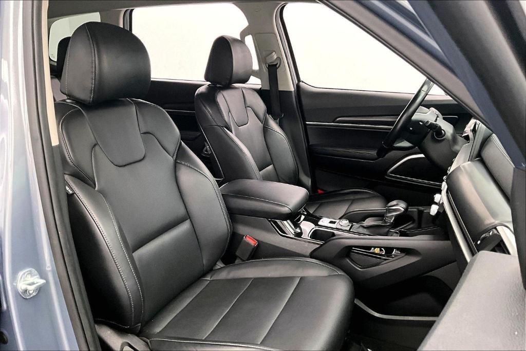 used 2023 Kia Telluride car, priced at $30,000