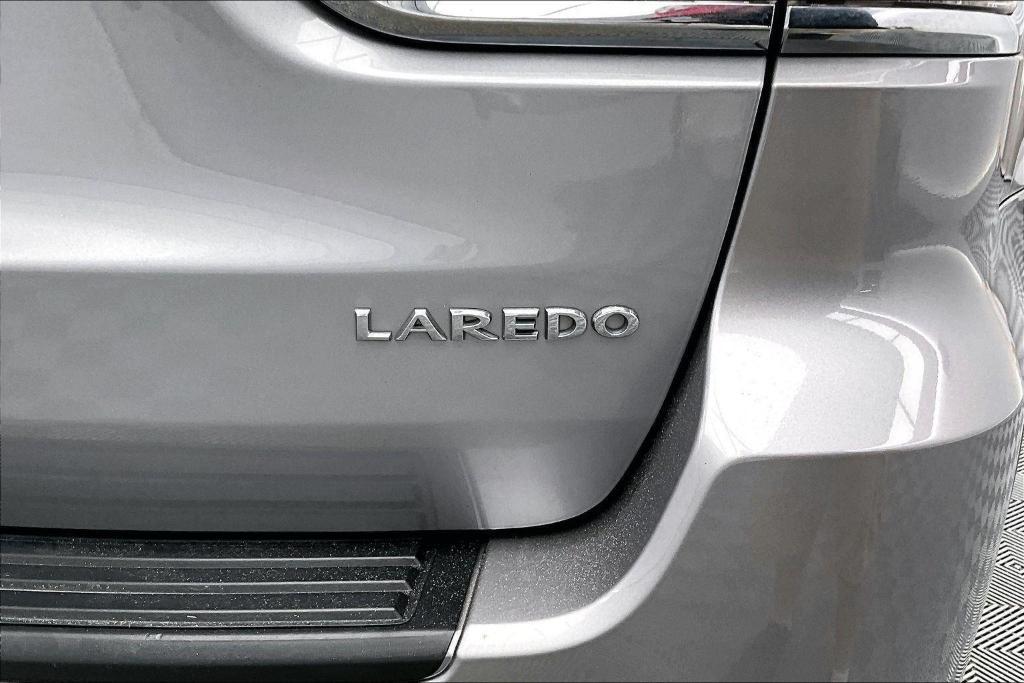 used 2017 Jeep Grand Cherokee car, priced at $17,251