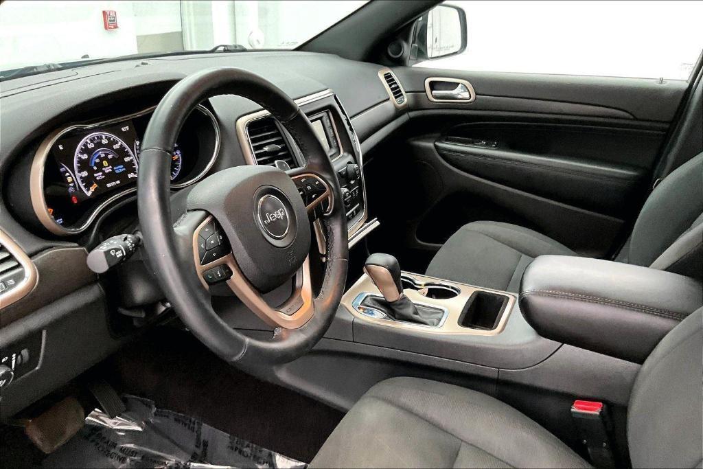 used 2017 Jeep Grand Cherokee car, priced at $17,251
