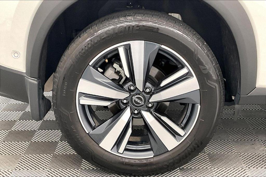 used 2023 Nissan Rogue car, priced at $32,000