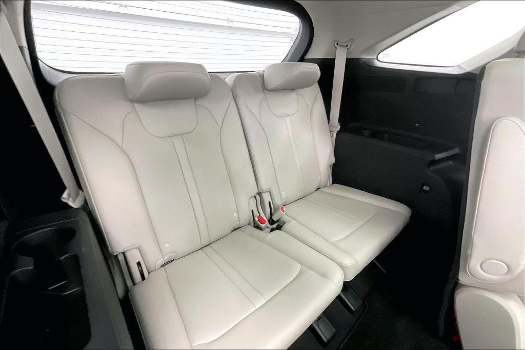 used 2023 Kia Sorento car, priced at $36,000