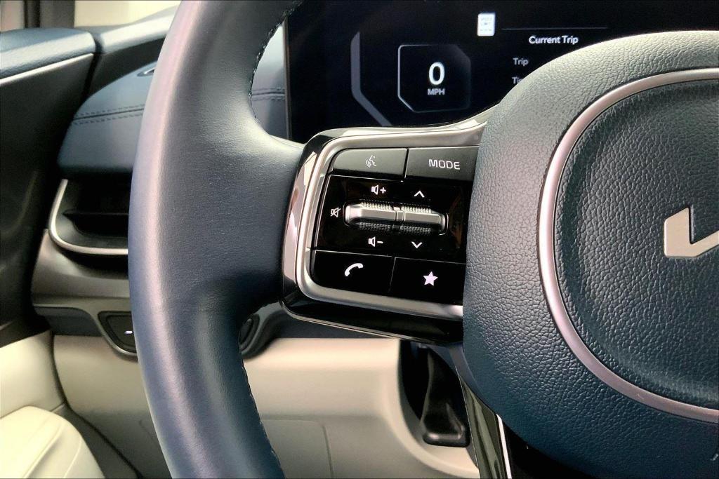 used 2025 Kia Carnival car, priced at $42,995