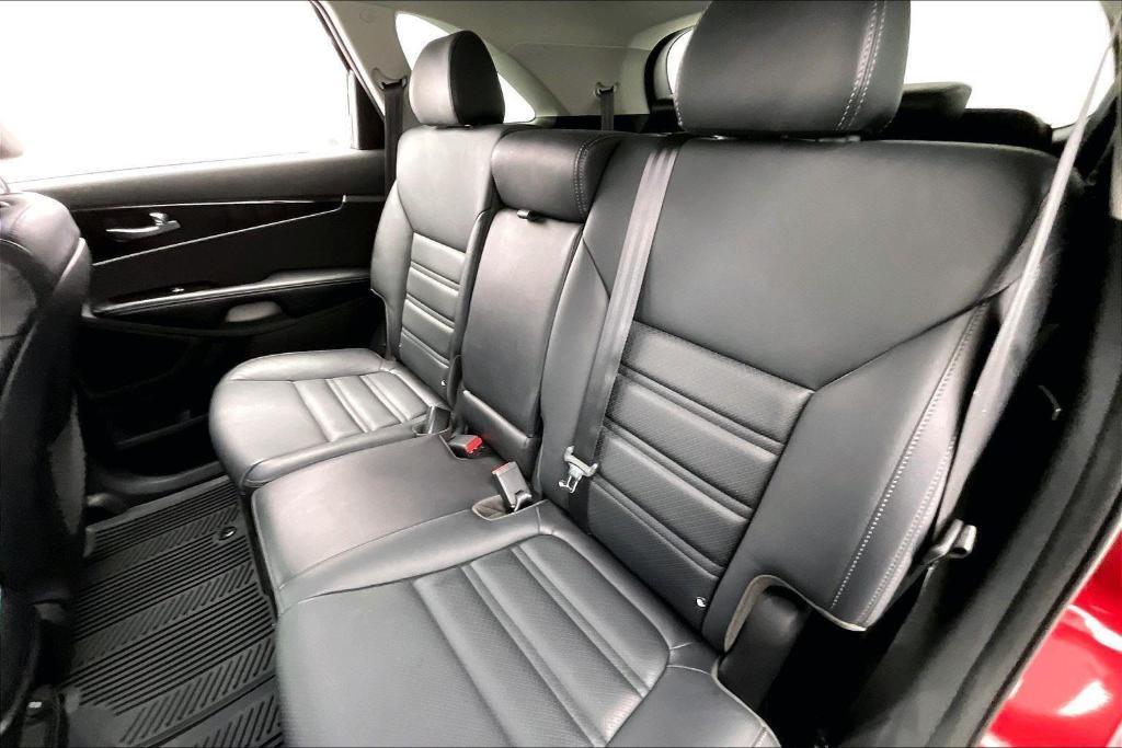 used 2020 Kia Sorento car, priced at $21,995