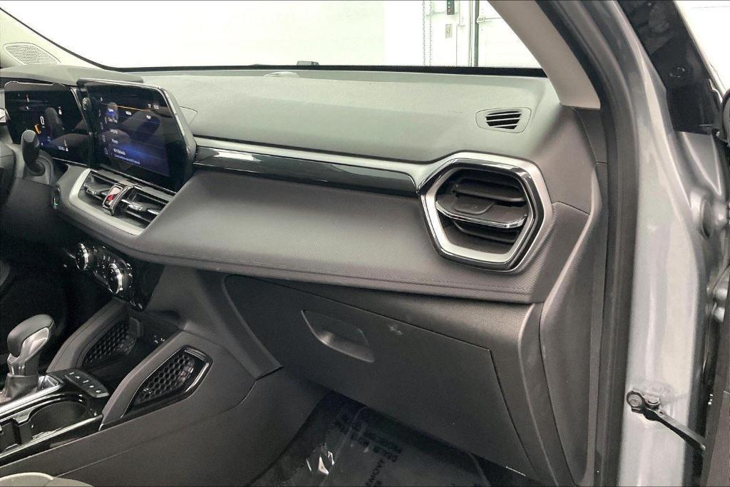 used 2025 Chevrolet TrailBlazer car, priced at $22,900