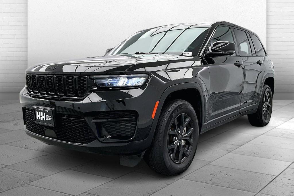 used 2024 Jeep Grand Cherokee car, priced at $35,269