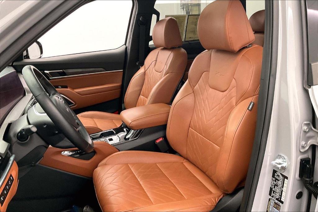 used 2024 Kia Telluride car, priced at $44,000