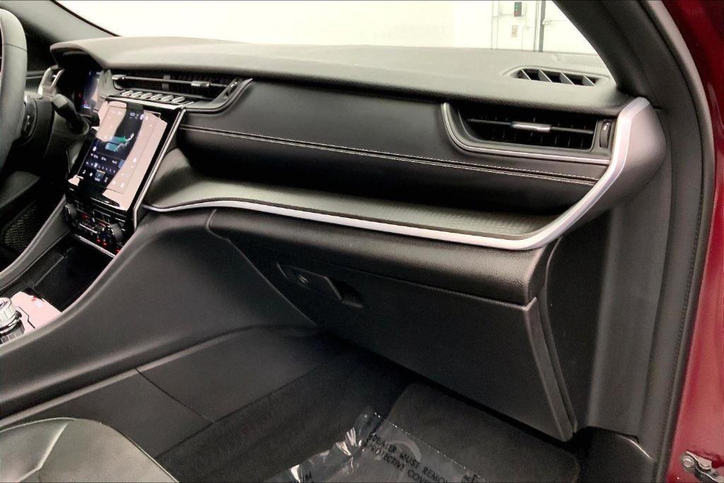 used 2024 Jeep Grand Cherokee car, priced at $37,600