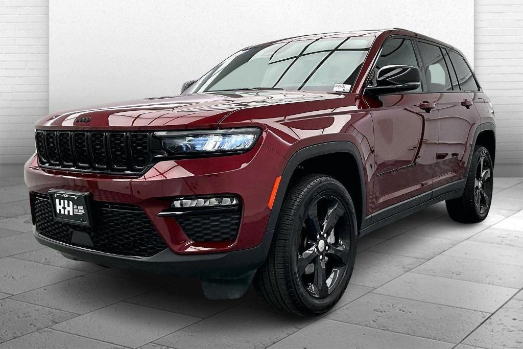 used 2024 Jeep Grand Cherokee car, priced at $38,897