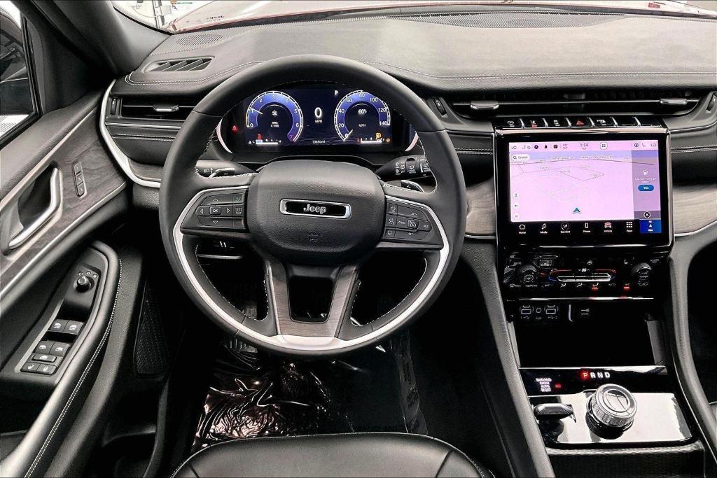 used 2024 Jeep Grand Cherokee car, priced at $38,897