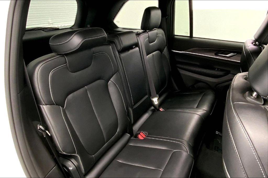 used 2024 Jeep Grand Cherokee car, priced at $38,444