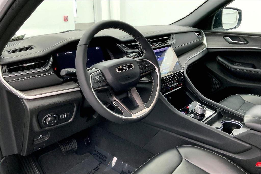 used 2024 Jeep Grand Cherokee car, priced at $38,444