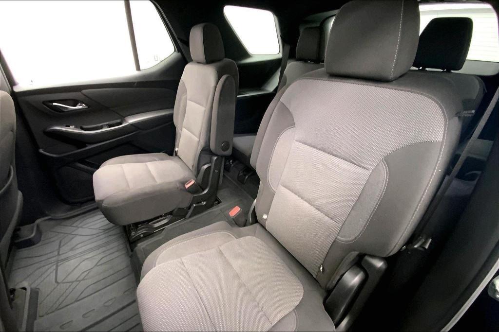 used 2023 Chevrolet Traverse car, priced at $32,000