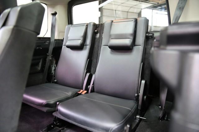 used 2015 Land Rover LR4 car, priced at $16,800
