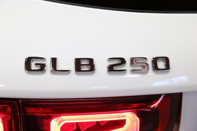 used 2020 Mercedes-Benz GLB 250 car, priced at $26,800