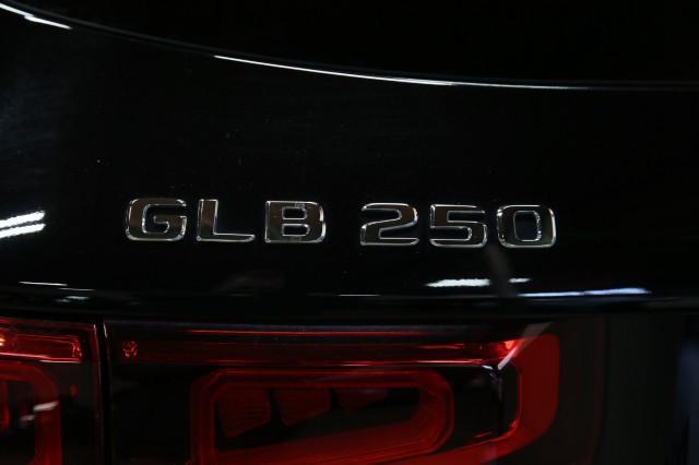used 2021 Mercedes-Benz GLB 250 car, priced at $29,800