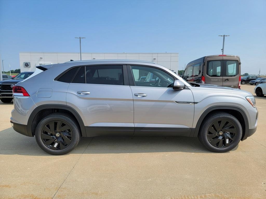 new 2025 Volkswagen Atlas Cross Sport car, priced at $47,336