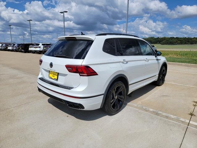 new 2024 Volkswagen Tiguan car, priced at $35,691