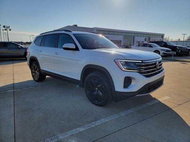 new 2025 Volkswagen Atlas car, priced at $46,948