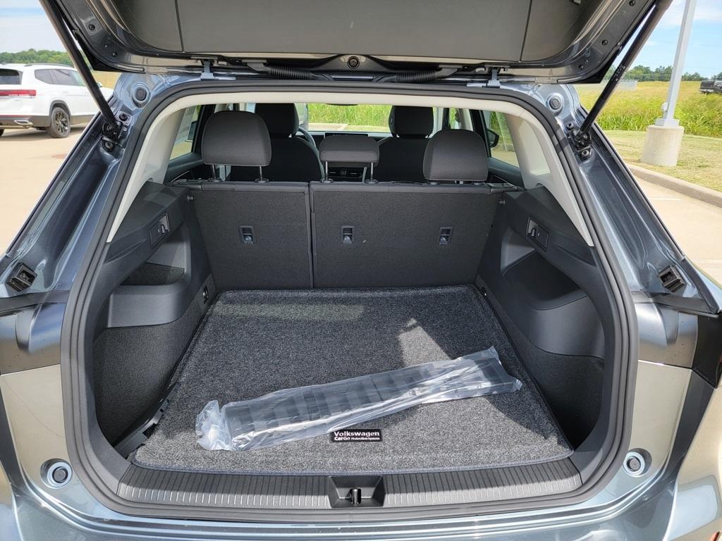 new 2025 Volkswagen Tiguan car, priced at $31,261