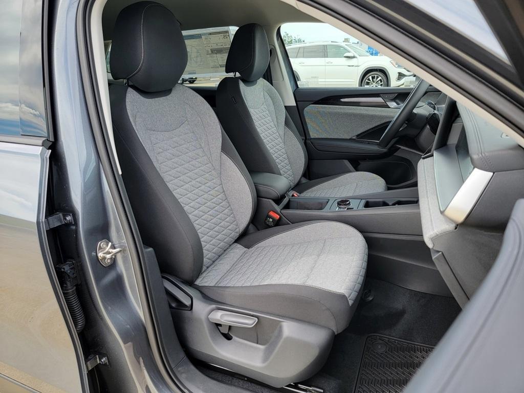 new 2025 Volkswagen Tiguan car, priced at $31,261