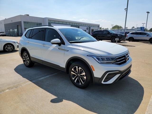 new 2024 Volkswagen Tiguan car, priced at $30,506