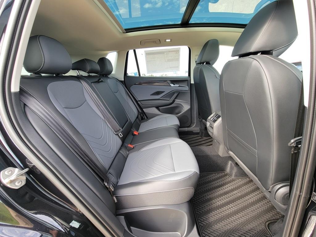 new 2025 Volkswagen Tiguan car, priced at $35,676