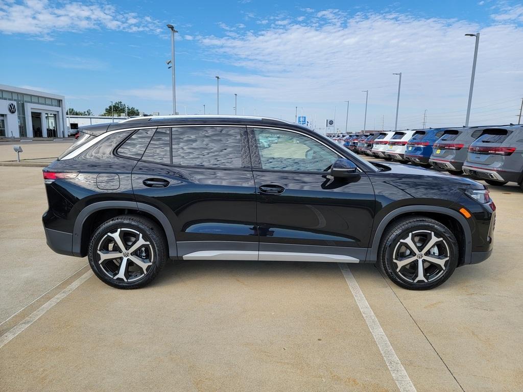 new 2025 Volkswagen Tiguan car, priced at $35,676