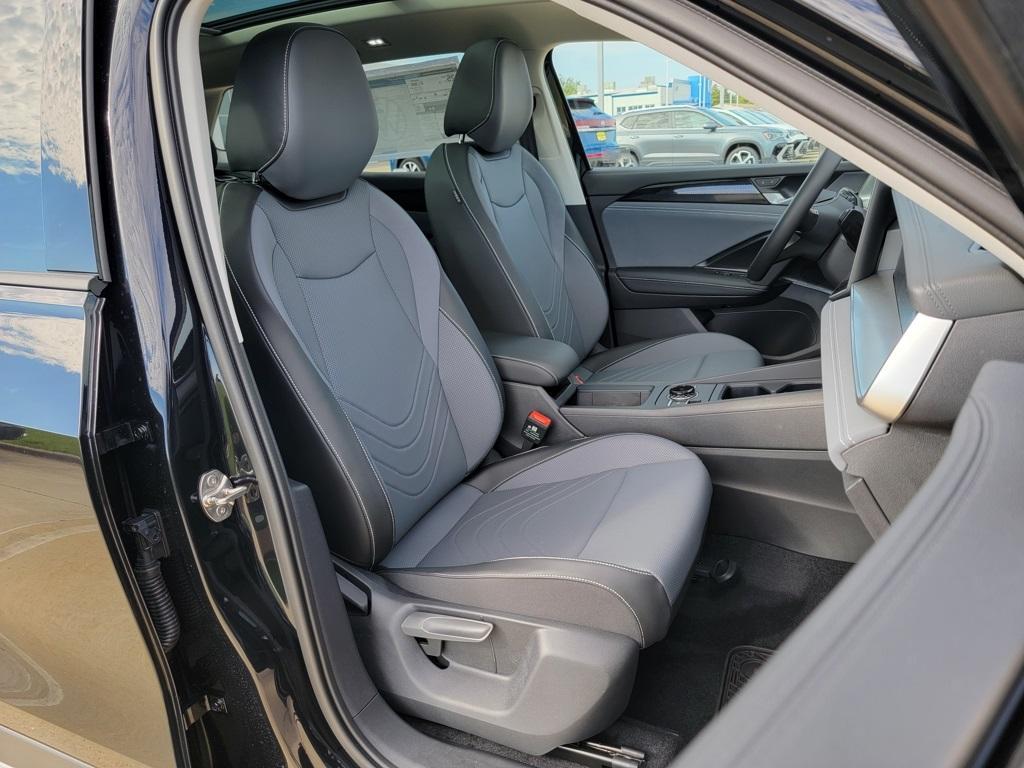 new 2025 Volkswagen Tiguan car, priced at $35,676