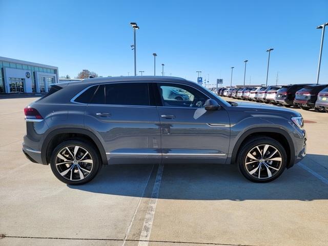 new 2025 Volkswagen Atlas Cross Sport car, priced at $53,801