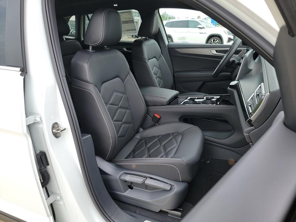 new 2025 Volkswagen Atlas Cross Sport car, priced at $47,336