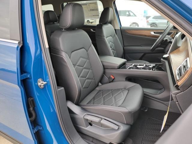 new 2025 Volkswagen Atlas car, priced at $47,010