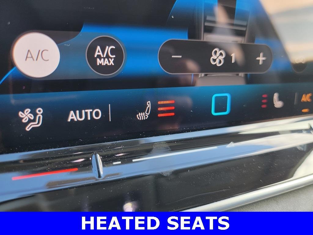 new 2025 Volkswagen Tiguan car, priced at $33,880