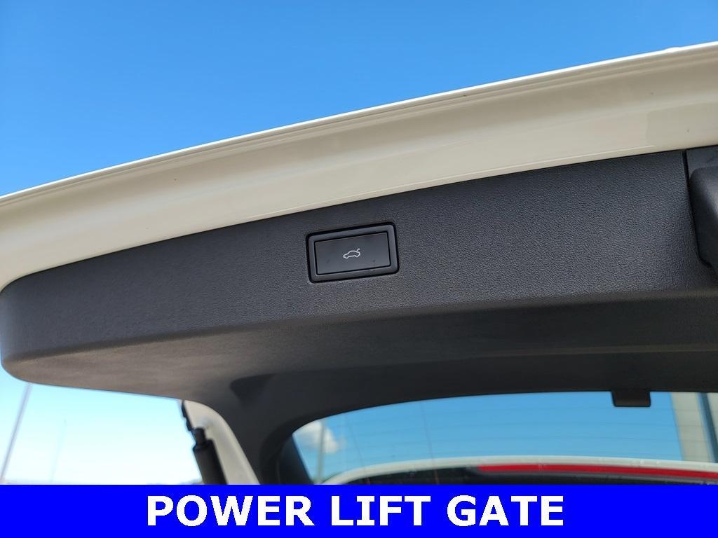 new 2025 Volkswagen Tiguan car, priced at $33,880