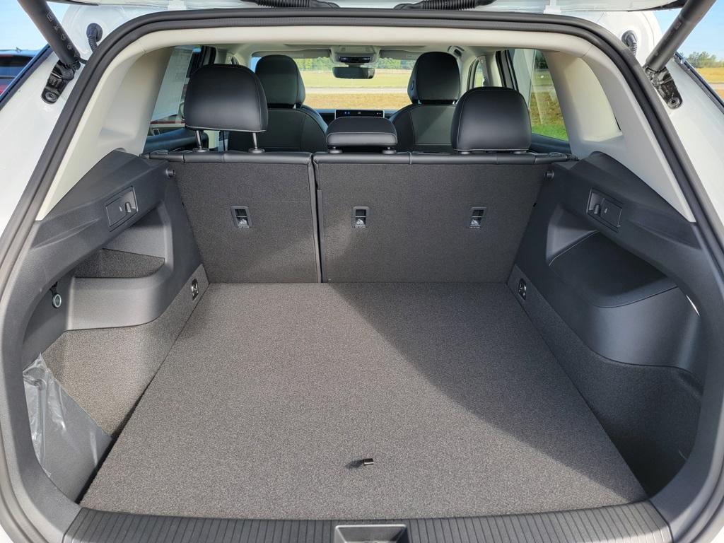 new 2025 Volkswagen Tiguan car, priced at $33,880