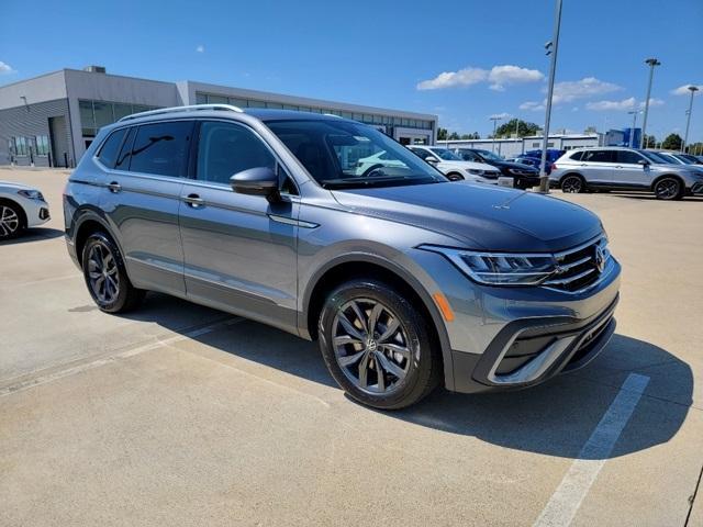 new 2024 Volkswagen Tiguan car, priced at $31,551