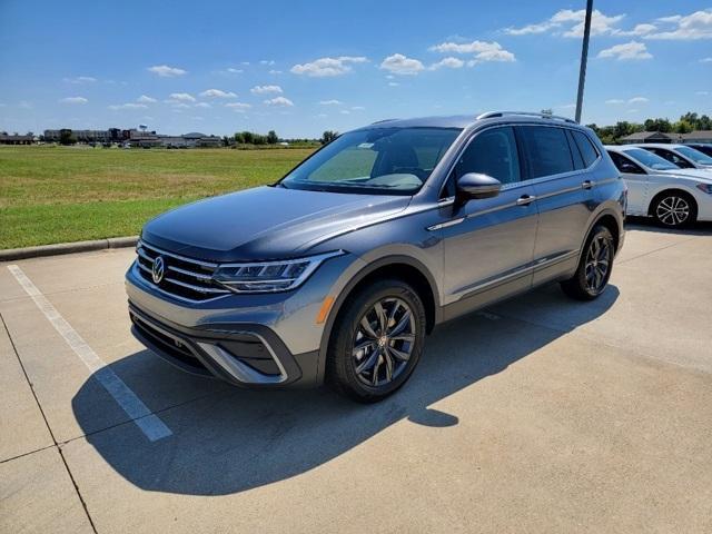 new 2024 Volkswagen Tiguan car, priced at $31,551