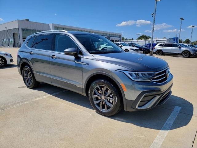 new 2024 Volkswagen Tiguan car, priced at $31,551