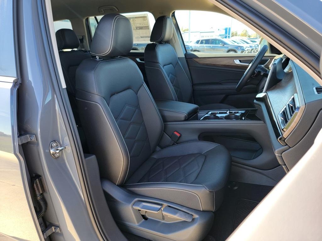 new 2026 Volkswagen Atlas car, priced at $47,786
