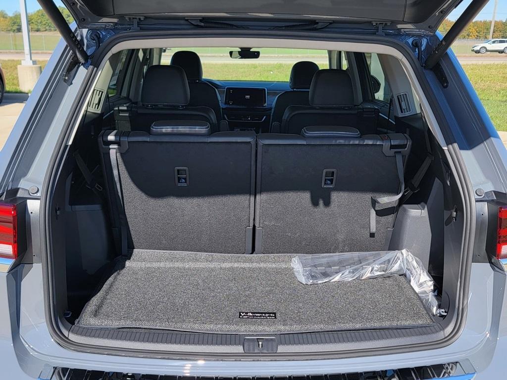 new 2026 Volkswagen Atlas car, priced at $47,786