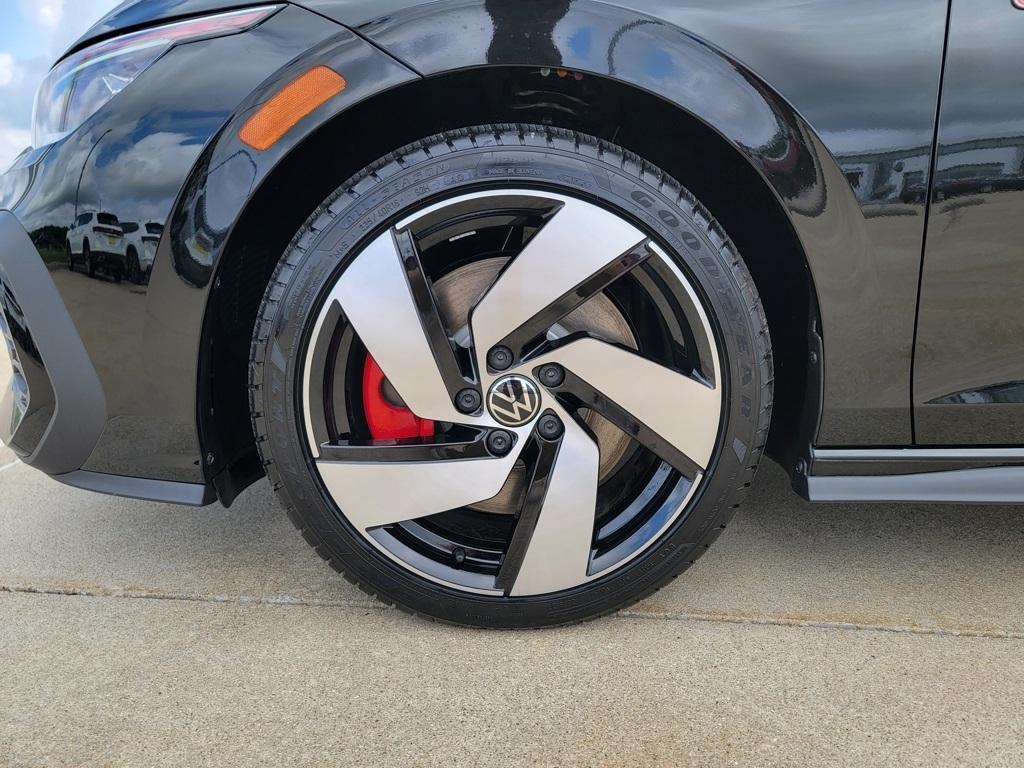 new 2025 Volkswagen Golf GTI car, priced at $34,480